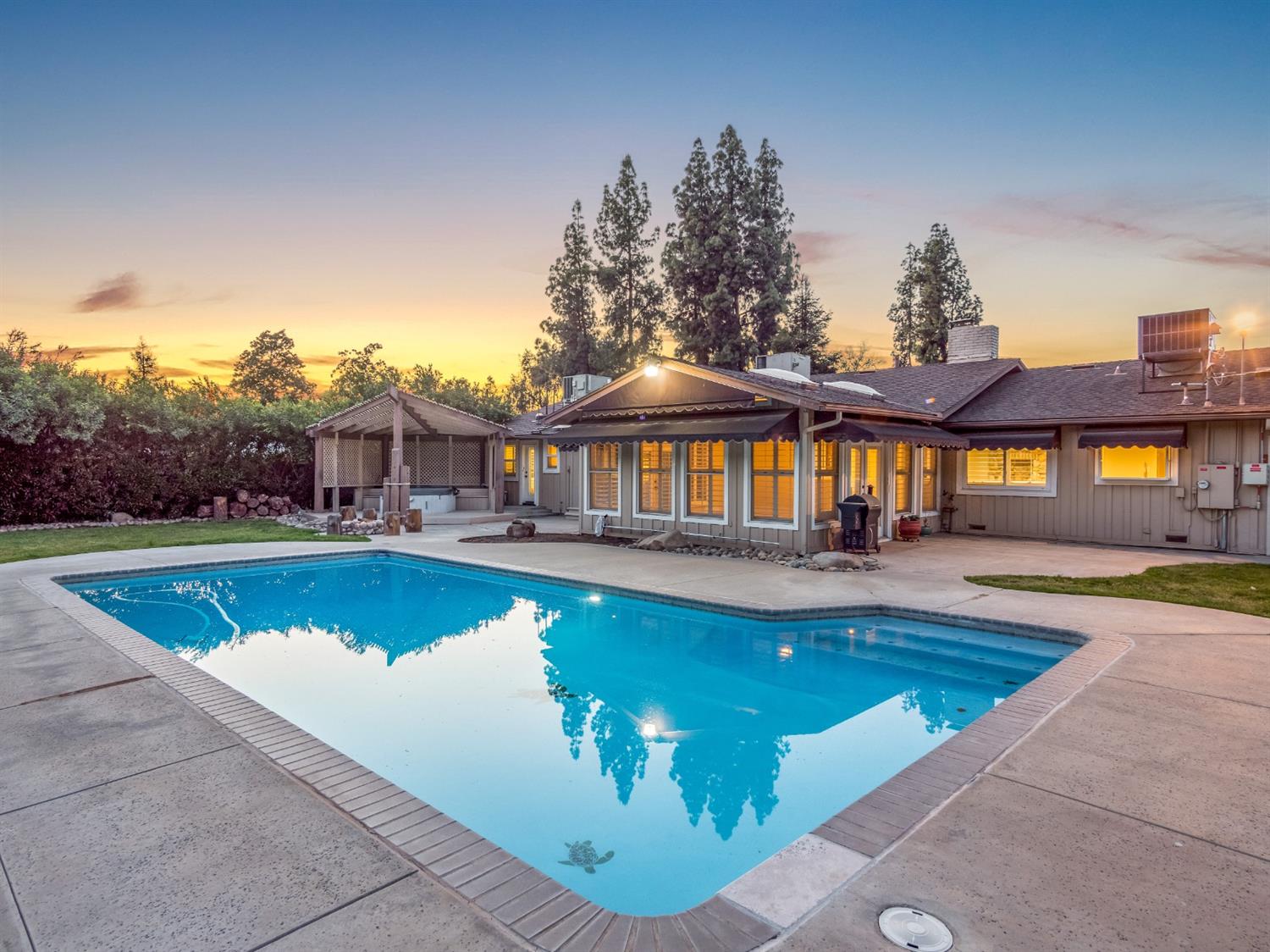 London Properties Fresno Real Estate 5878 E Rancho Dr