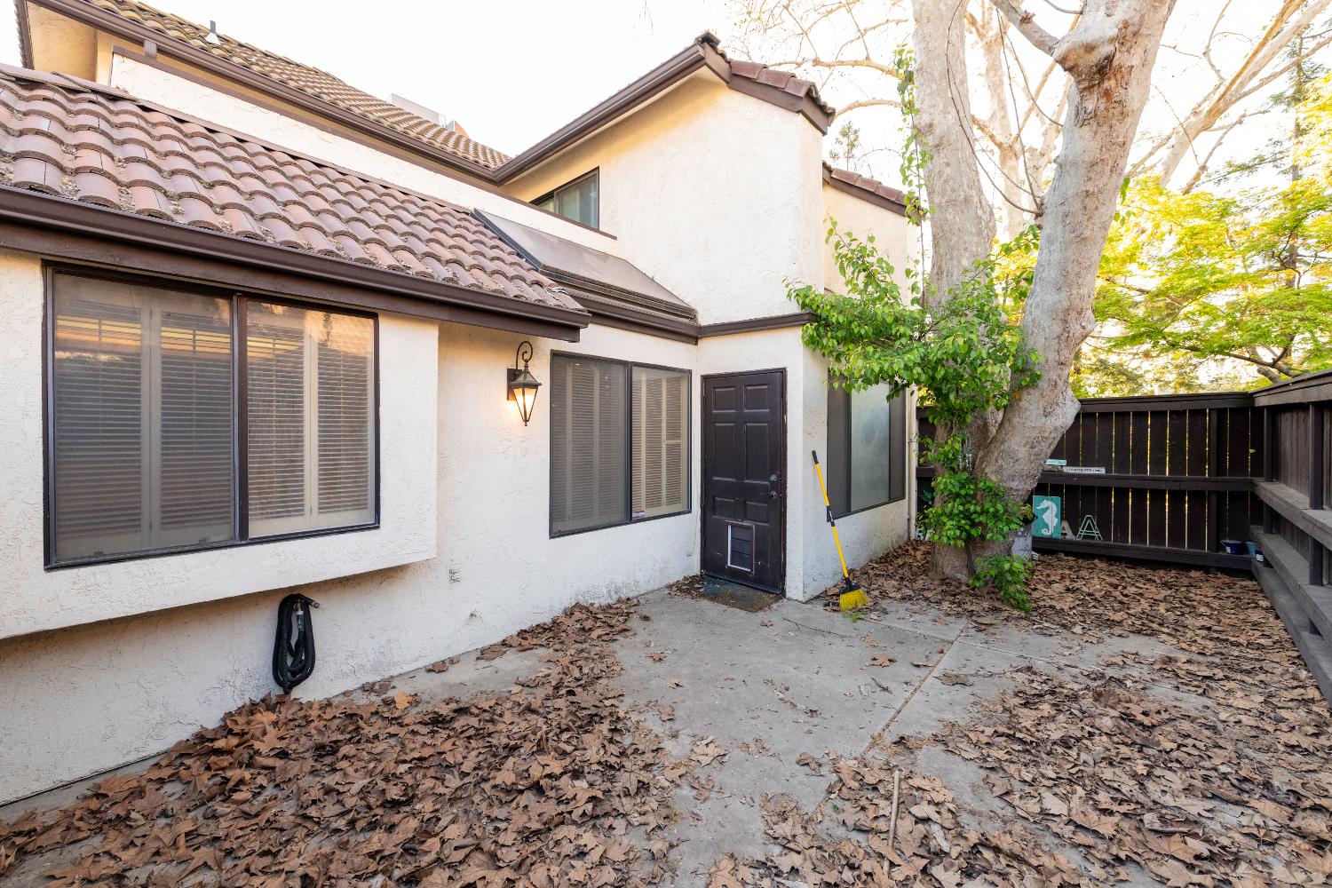 2890 Huntington Blvd #110, Fresno, CA 93721