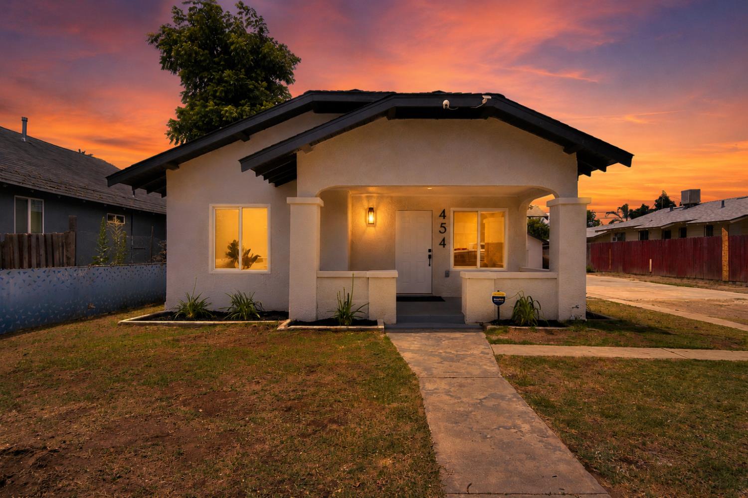 454 S Sierra Vista