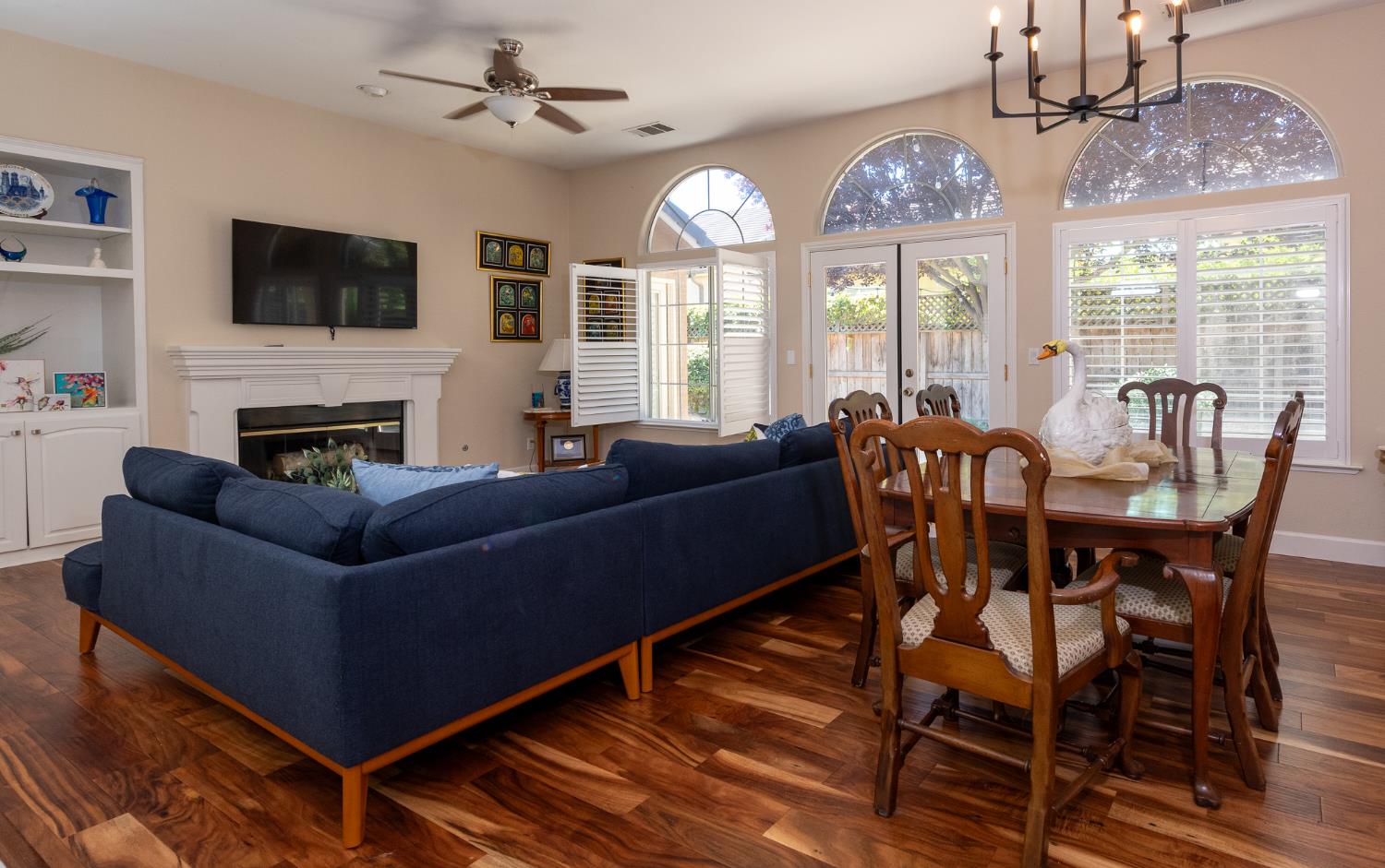 2110 W Rue St Michel, Fresno, CA 93711
