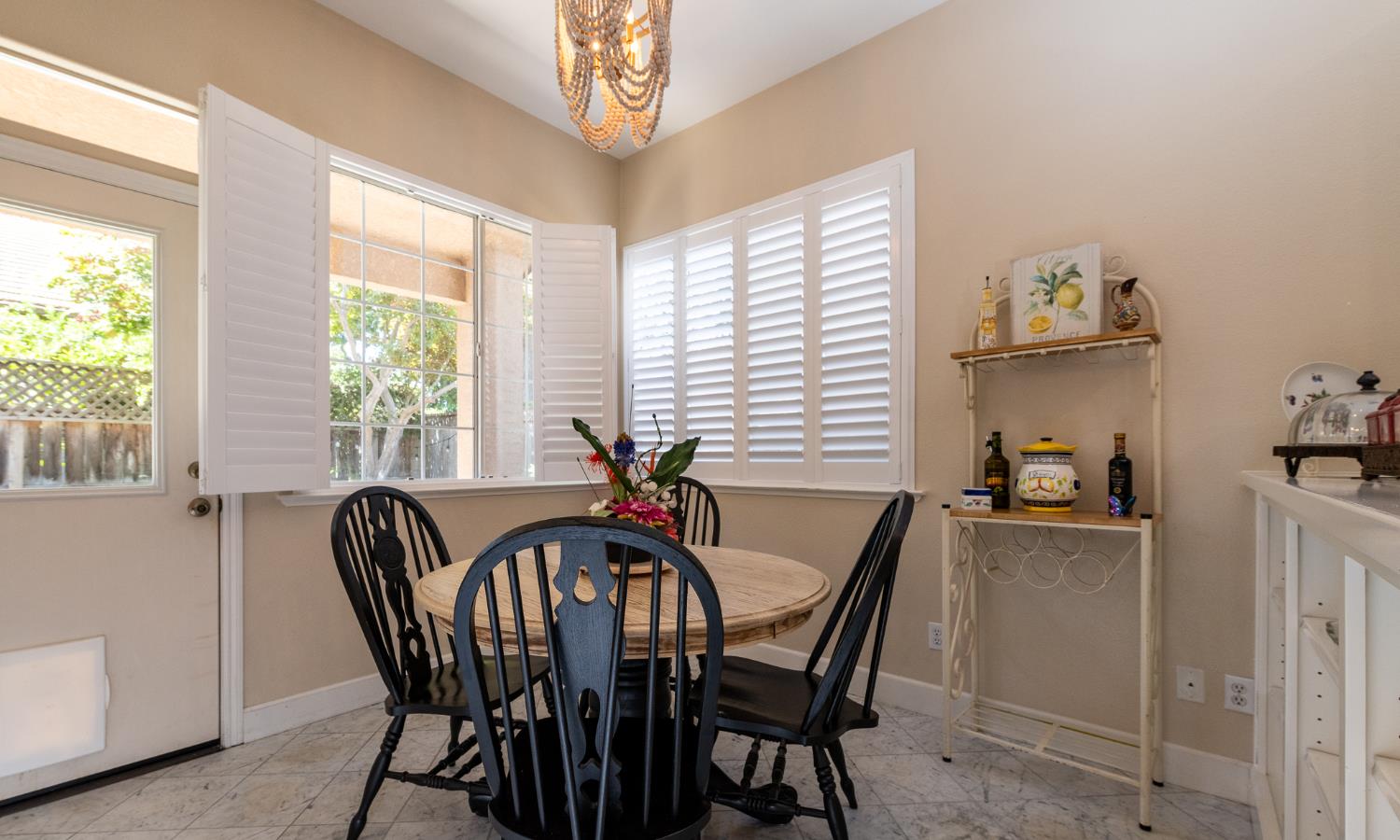 2110 W Rue St Michel, Fresno, CA 93711